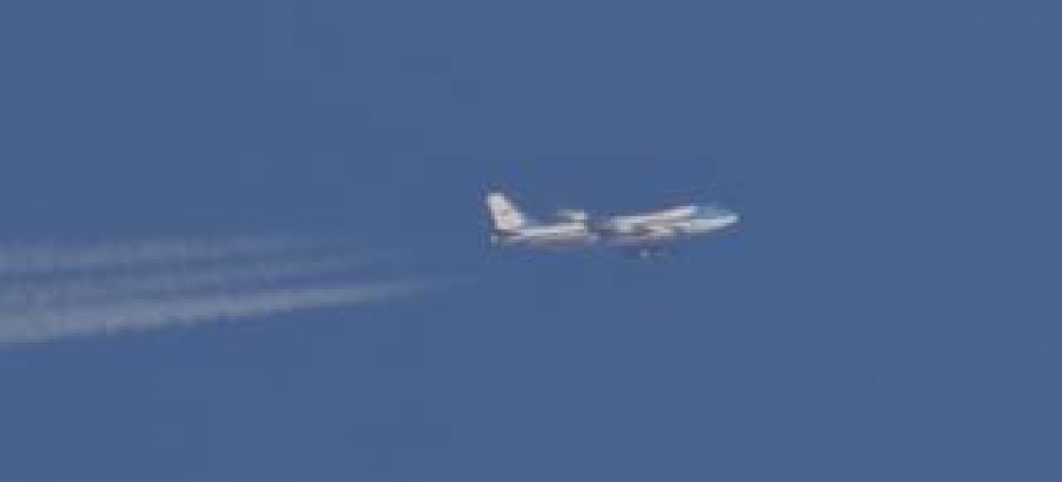 Air Force one seen over Sheffield on secrete journey