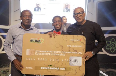 Oyindamola Aje wins N7.5m, crowned ‘Best Science Student’ in Nigeria