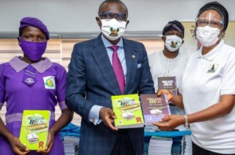 New Era Foundation Donates 10,000 books to LASG