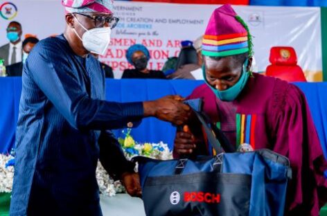 Sanwo-Olu empowers artisans with modern work tools, as Lagos graduates 2,000 in up-skill programme