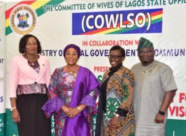 Sanwo-Olu’s wife tasks market leaders on sanitation, security