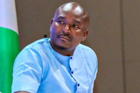 I Washed My Daughter’s Cup With My Bare Hands And She Was Surprised – Oloye
