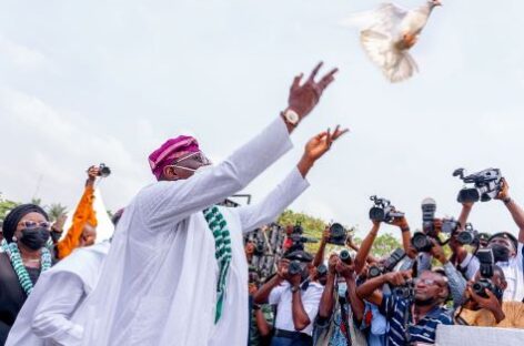 Sanwo-Olu says Lagos prioritises welfare support for slain soldiers’ families, veterans