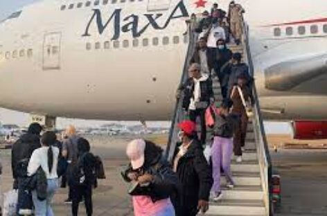 FG gives Ukraine returnees $100