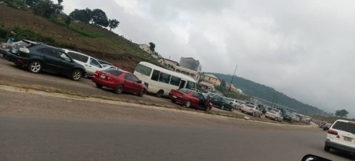 Commuters groan over Abuja-Keffi road gridlock