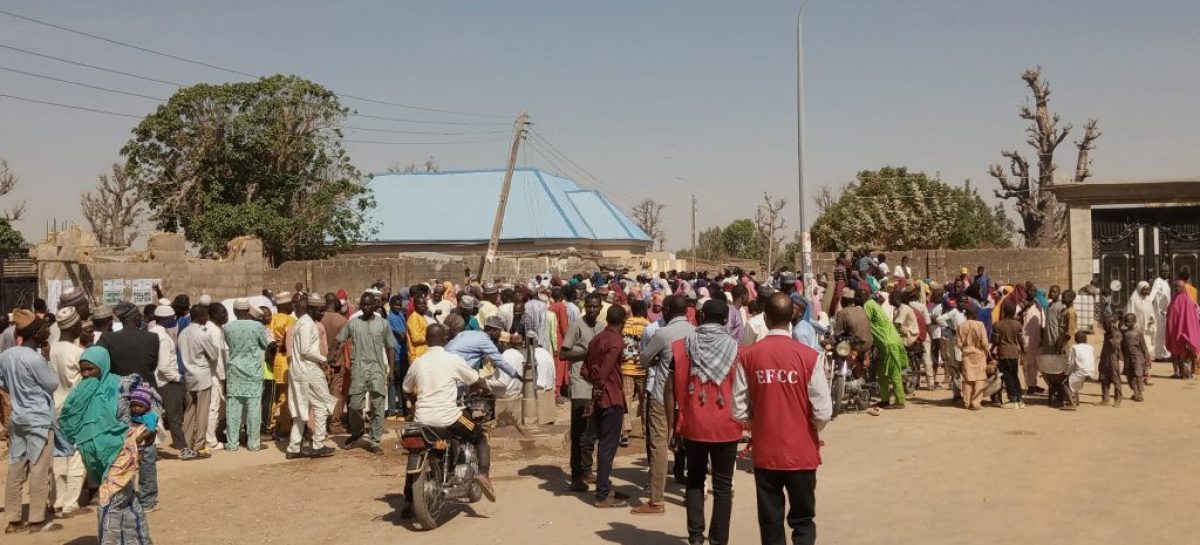 Voters hail deployment of EFCC, ICPC personnel in polling centres