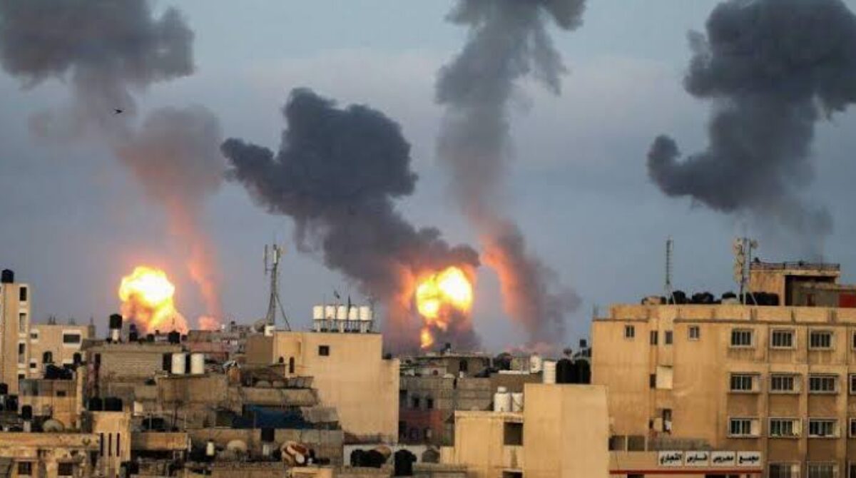 Israeli airstrikes kill 558 people in Gaza
