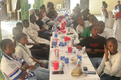 Sodunke Urges Osun Babes Players to Plan for Life after Football as Team Celebrates New Year Party