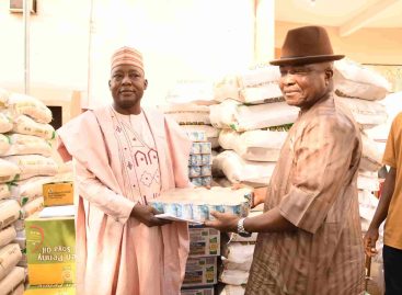 Ramadan: FCT-graded chiefs, mosques, and welfare associations get food items