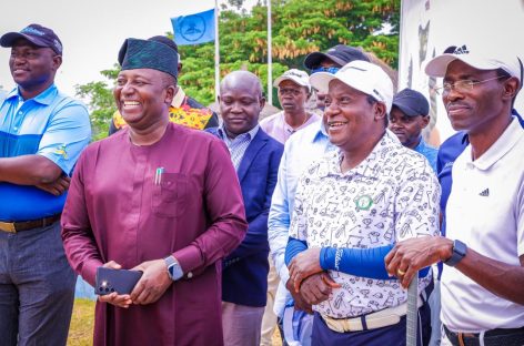 Lalong admonishes young golfers; tees-off junior golf tournament at Rayfield club