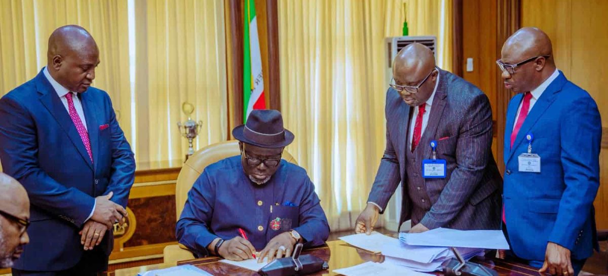 2025: Oborevwori signs Delta’s N979.2 billion Appropriation Bill into law