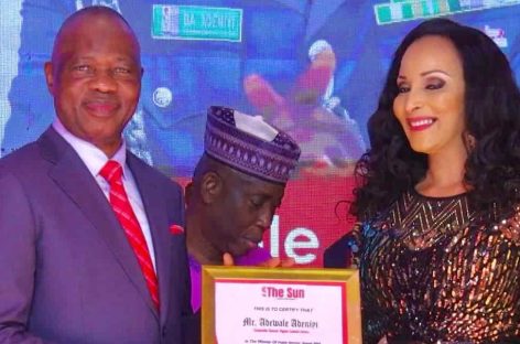 CGC Adeniyi Receives Sun Newspaper Public Service Award