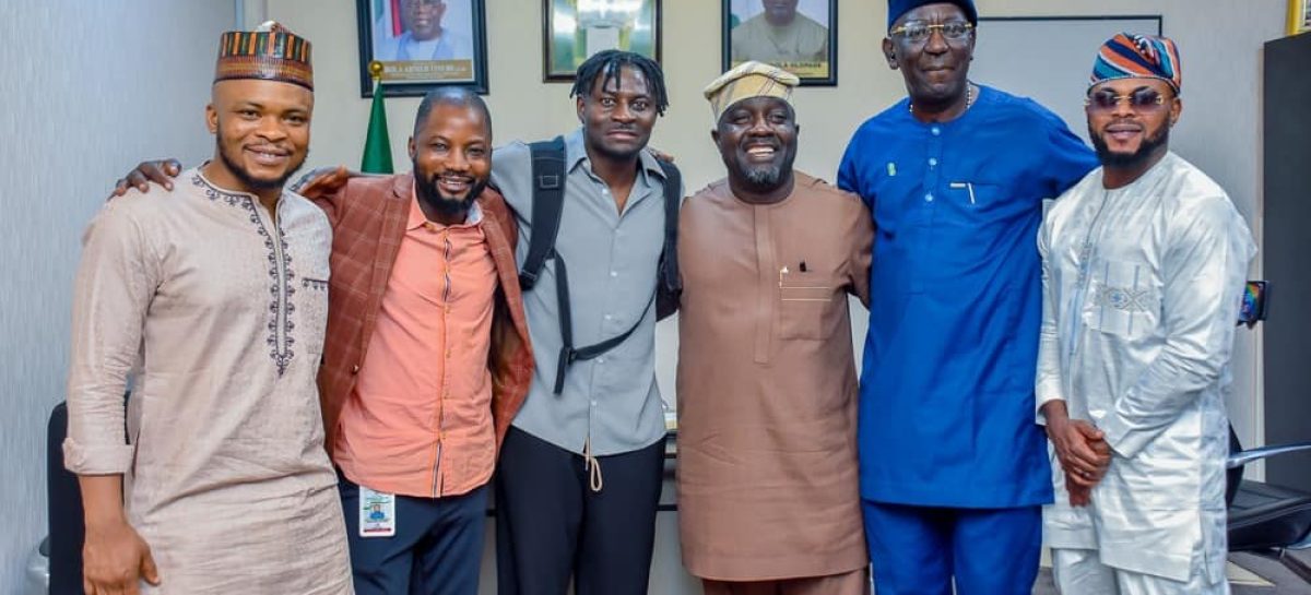 NSC DG, Olopade Receives Obafemi Martins, Urges Young Players to Emulate His Patriotism