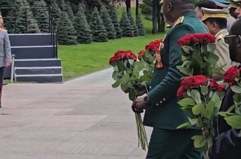 Nigerian CDS Pays Tribute to Russian Heroes on Victory Day