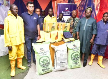 Food Production: Minister lauds Dangote cement over farmers’ empowerment 