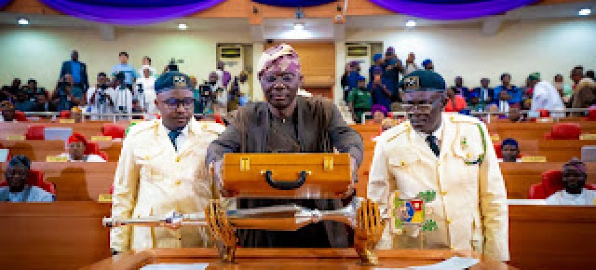 Sanwo-Olu Presents ₦4.237trn 2026 ‘Budget Of Shared Prosperity’ To Lagos Assembly 