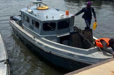 Nigerian Navy Intercepts Illegal Fuel, Arrests Eight in Rivers
